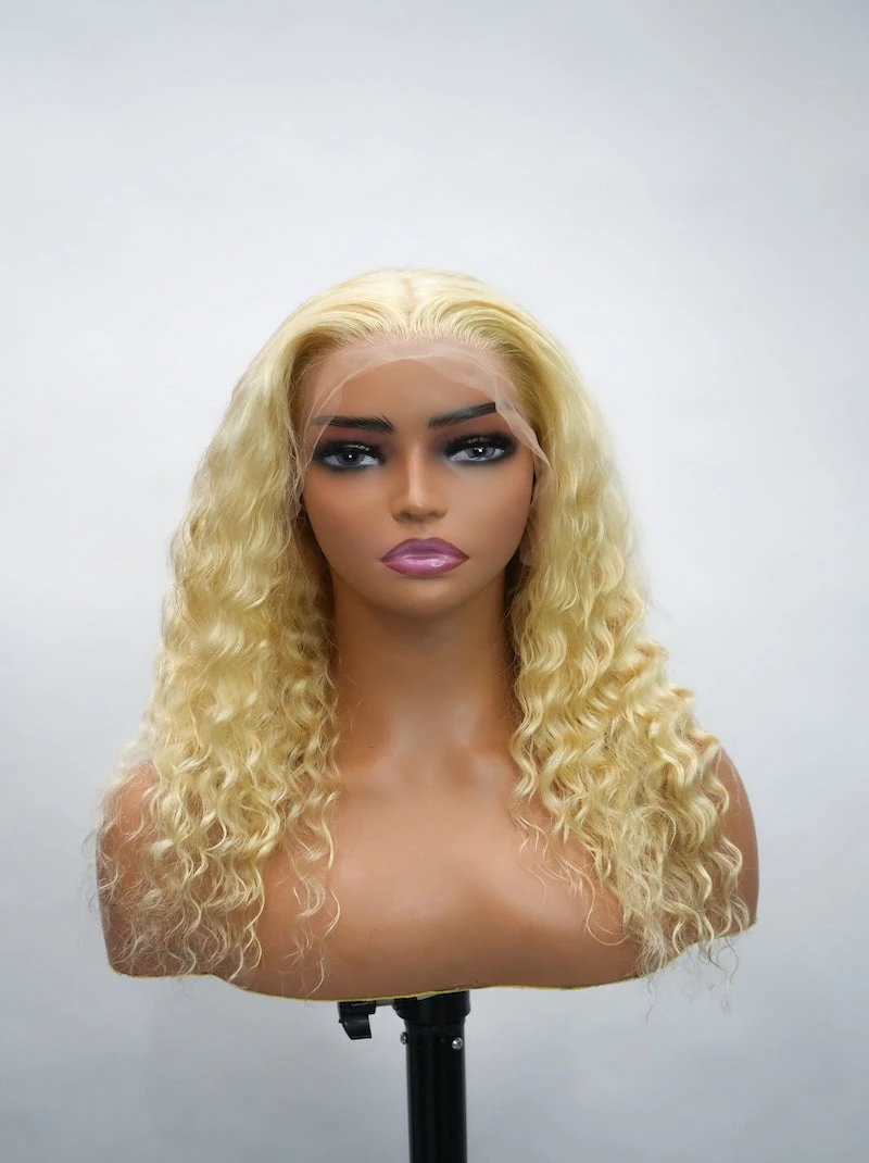 HERSHE COLORS 100% VIRGIN 13X4 613 DWAVE HERSHE COLORS 100% VIRGIN 13X4 613 DWAVE -Beauty and Company DSC06637