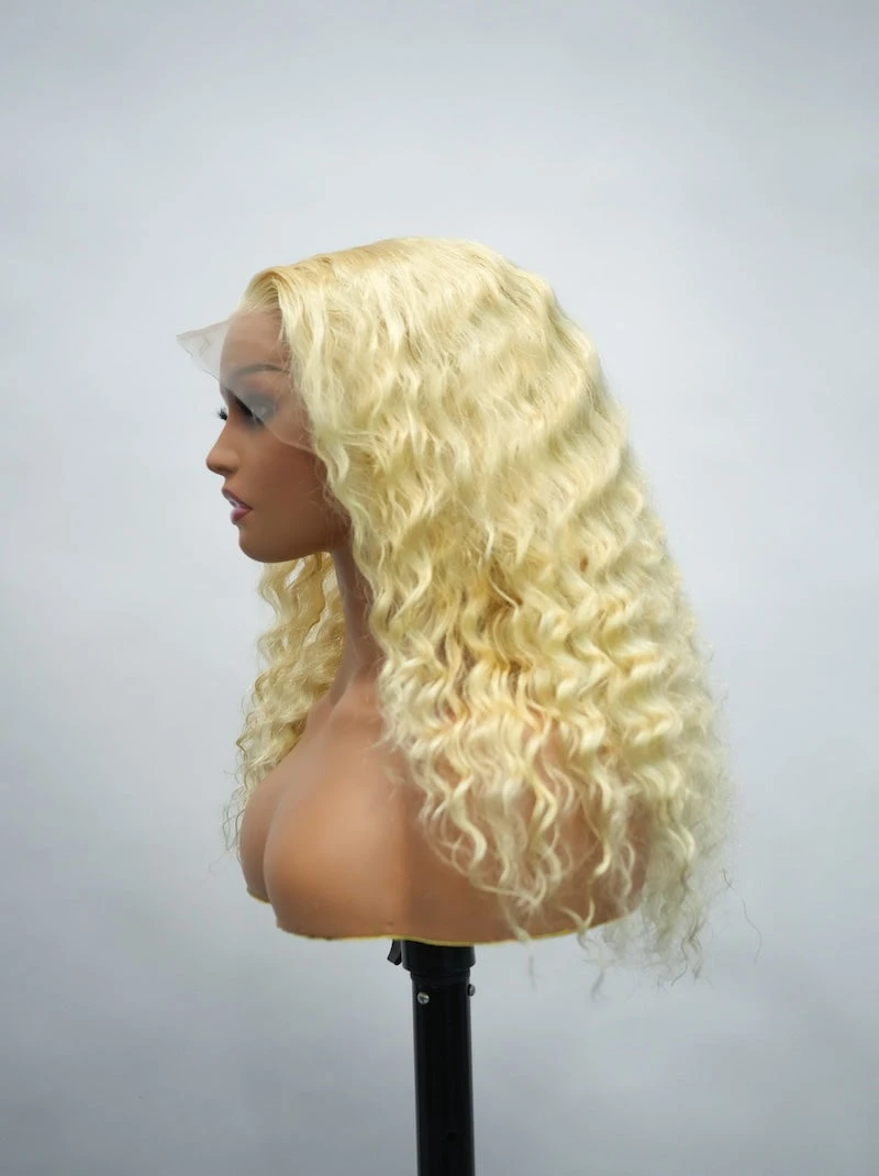 HERSHE COLORS 100% VIRGIN 13X4 613 DWAVE HERSHE COLORS 100% VIRGIN 13X4 613 DWAVE -Beauty and Company DSC06639